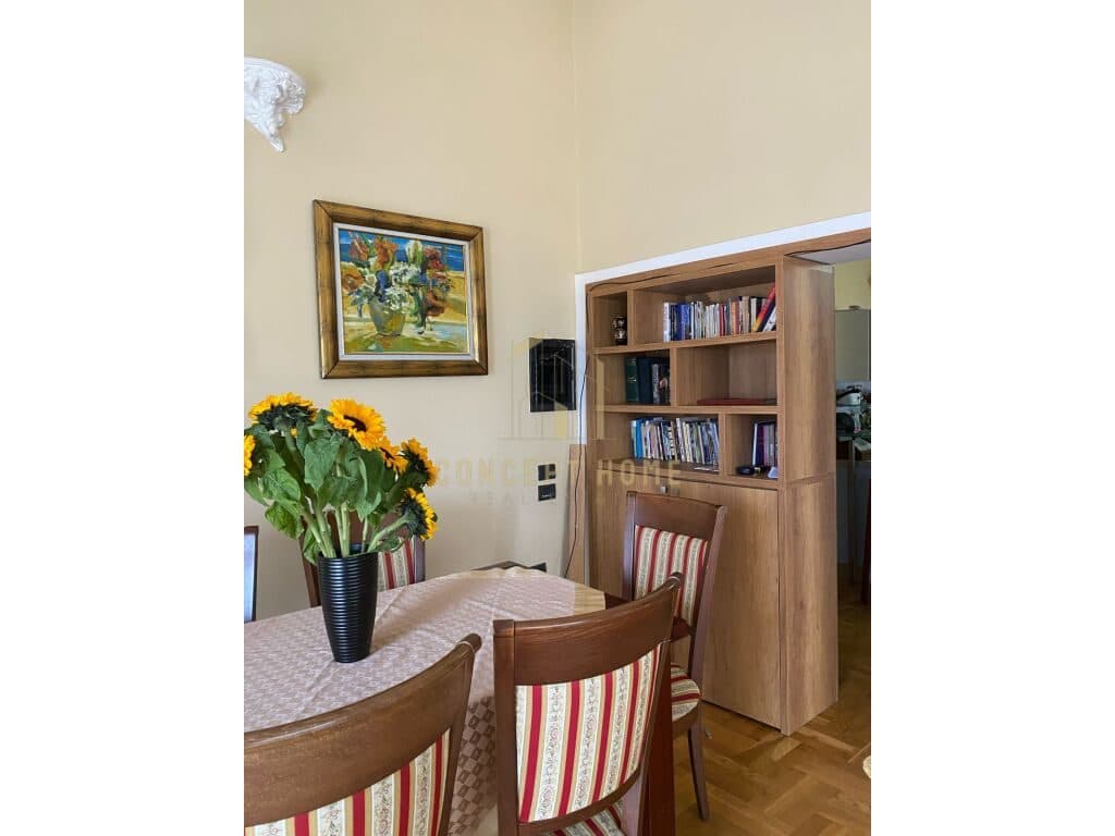 Penthouse 3+2 për Qira në Kopshti Zoologjik, Tiranë - 1000€ | 300 m² 4