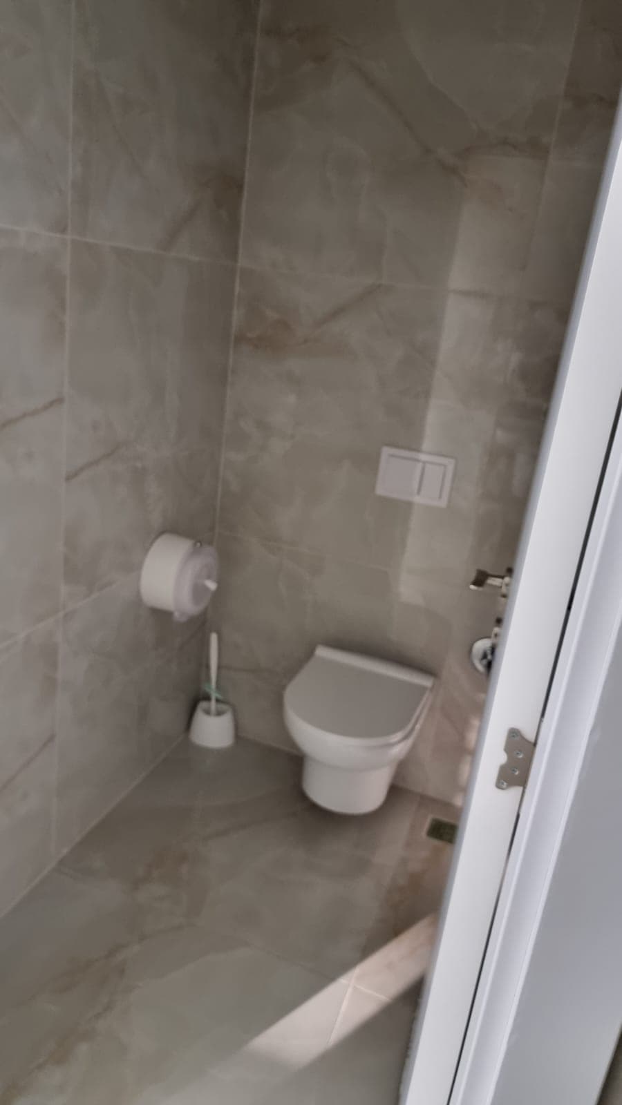 Ambient Biznesi Me Qira në Rruga e Dibrës, Tiranë - 2550€ | 227 m² 3