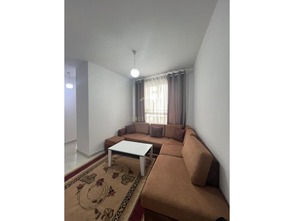 Jepet me qera Apartament 1+1 ne Astir. 2
