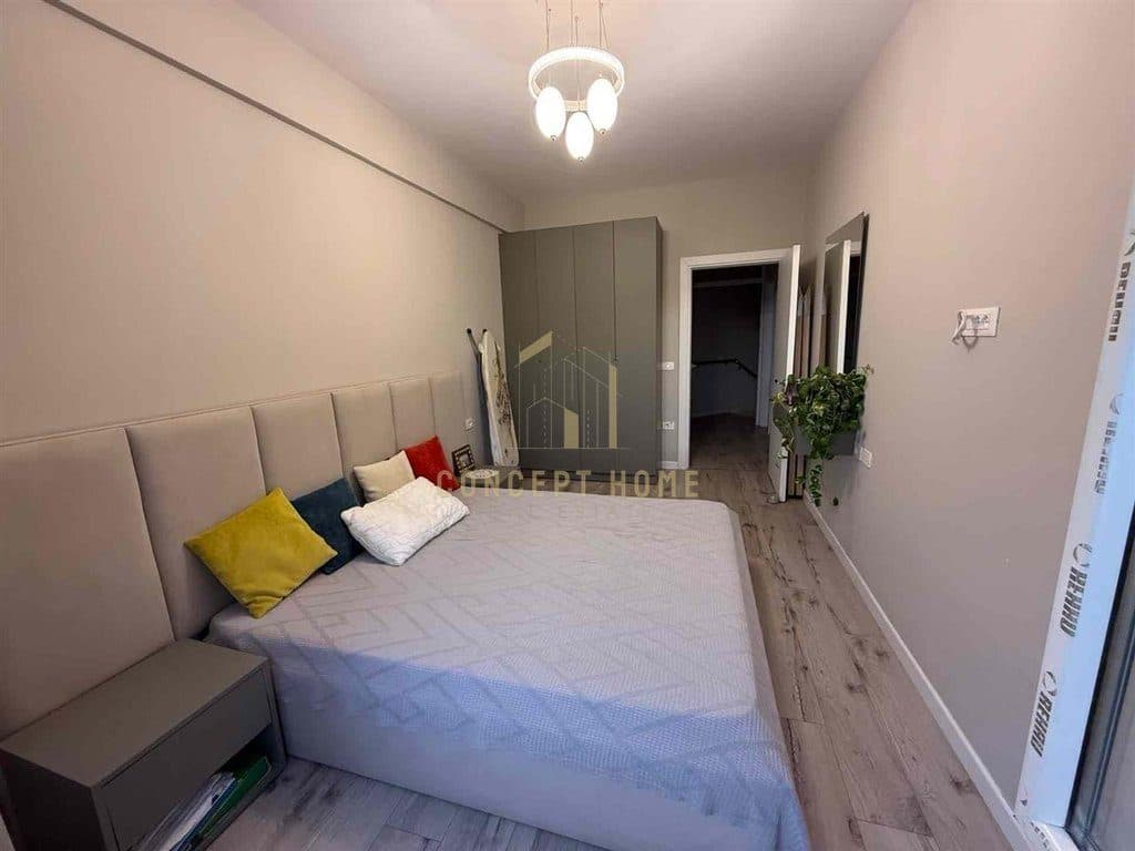 Shitet Triplex 3+1 +3 + Verande tek Rezidenca Kodra Diellit 2 4