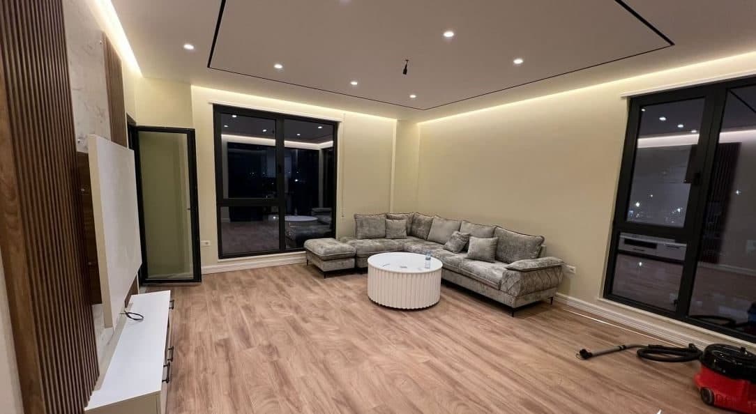 Jepet me qera apartament 3+1+2 Ne Porcelan 4