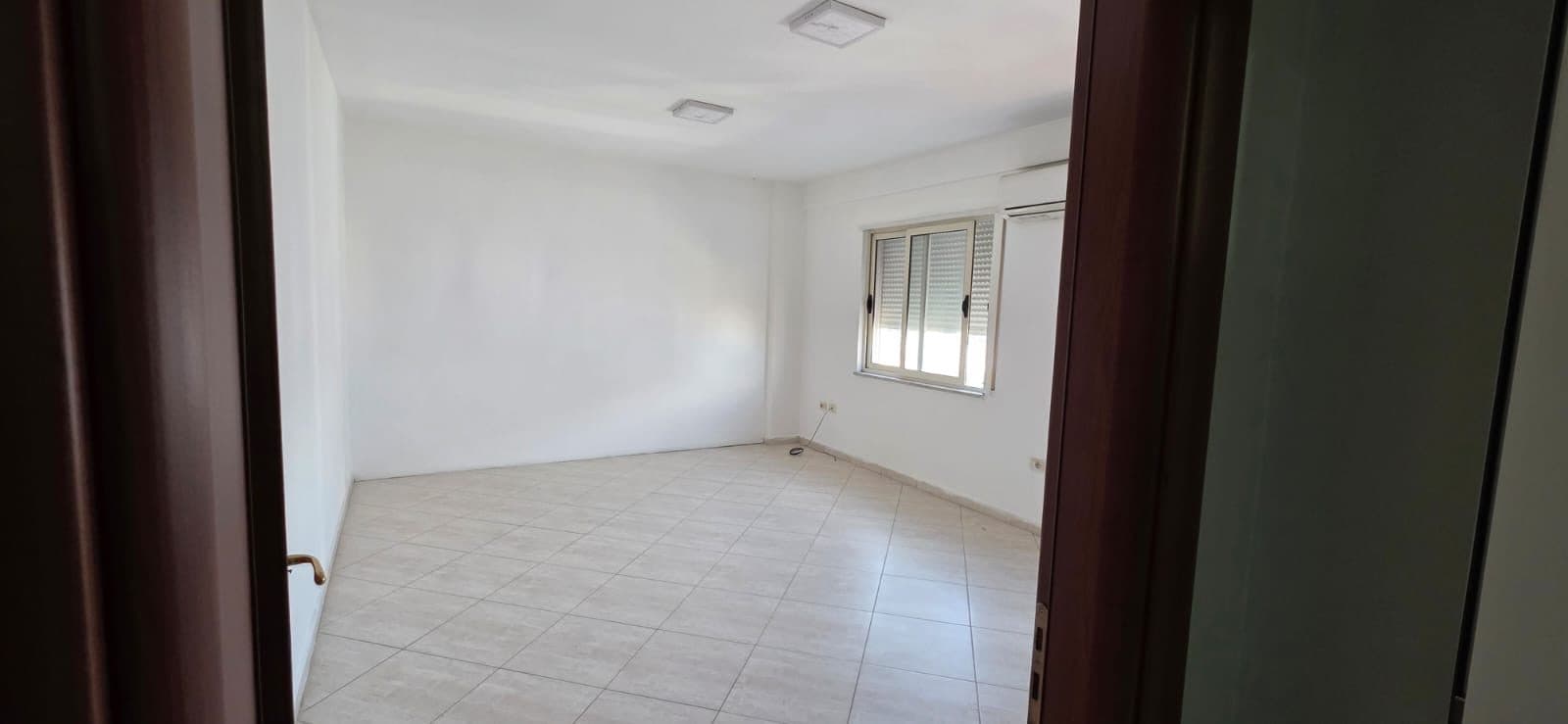Apartament 2+1+2me qera Stacioni i Trenit 3