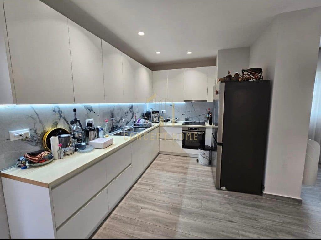 Shitet penthouse ne Fresk 2