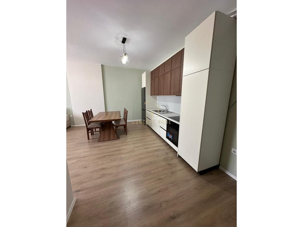 Apartament 2+1+2 Me Qira në Kamëz - 40.000 Lekë | 107 m² 2