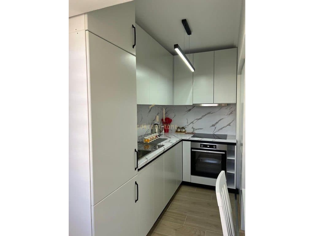 Jepet me qera Apartament 2+1 tek Stadiumi Dinamo 2