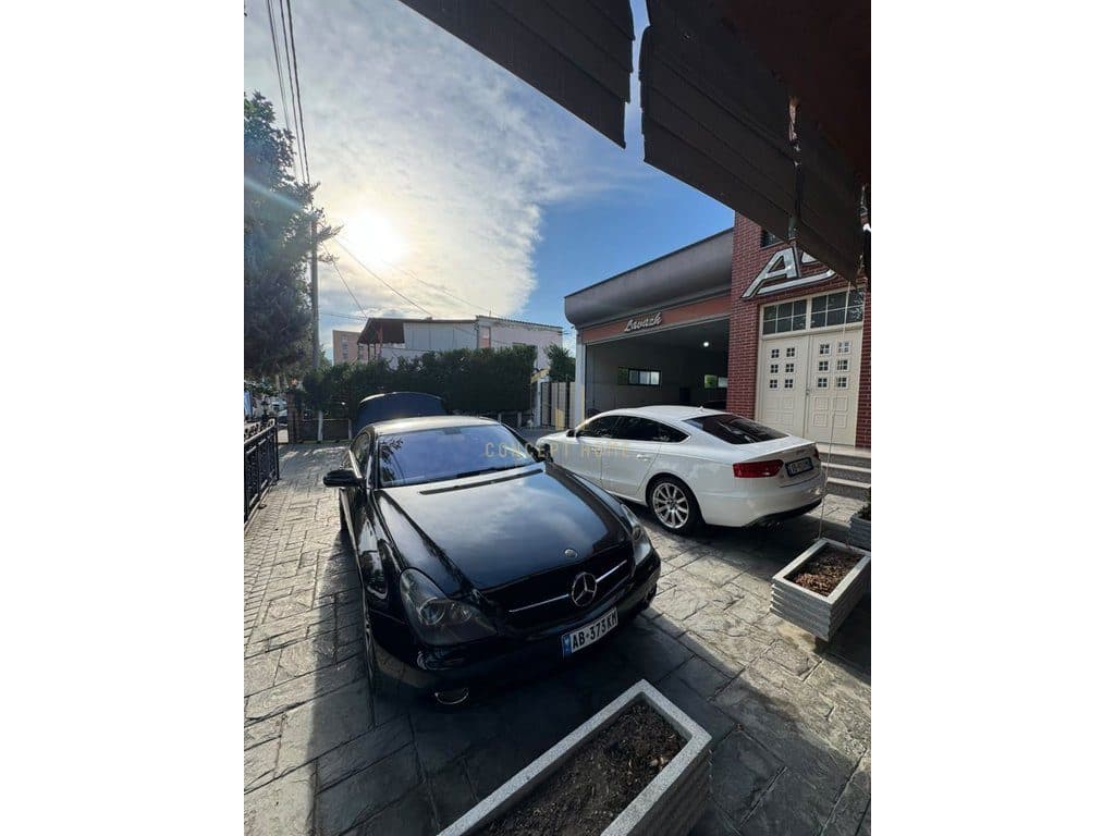 Jepen me Qera Ambiente Biznesi ne Kamez 3