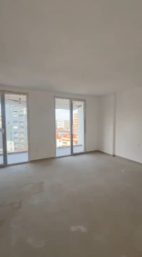 Jepet me qera apartament 3+1+2 tek Rruga e Dibres 4