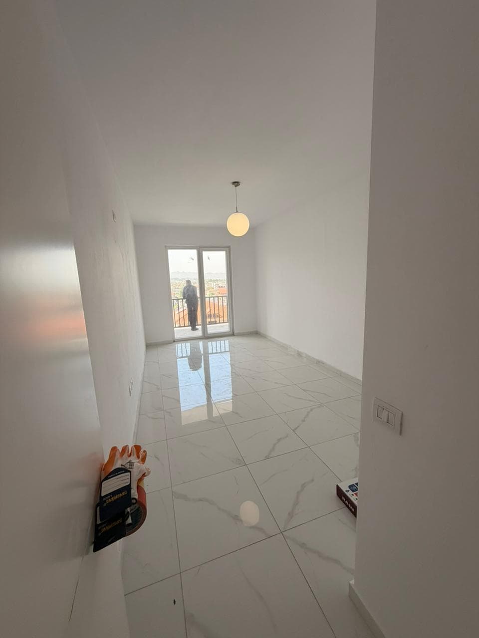 Shitet apartament 2+1 ne Kamez /110.000 euro