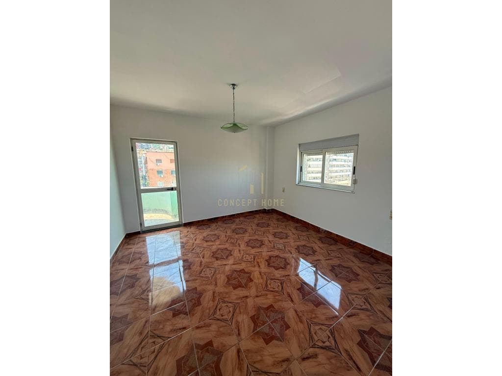 Jepet me qera apartament 2+1 tek 2