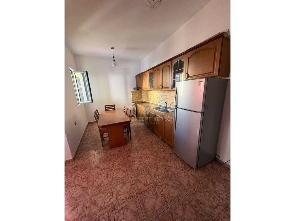 Apartament 2+1 Me Qira në Rruga Jordan Misja, Tiranë - 350€ | 95 m² 3