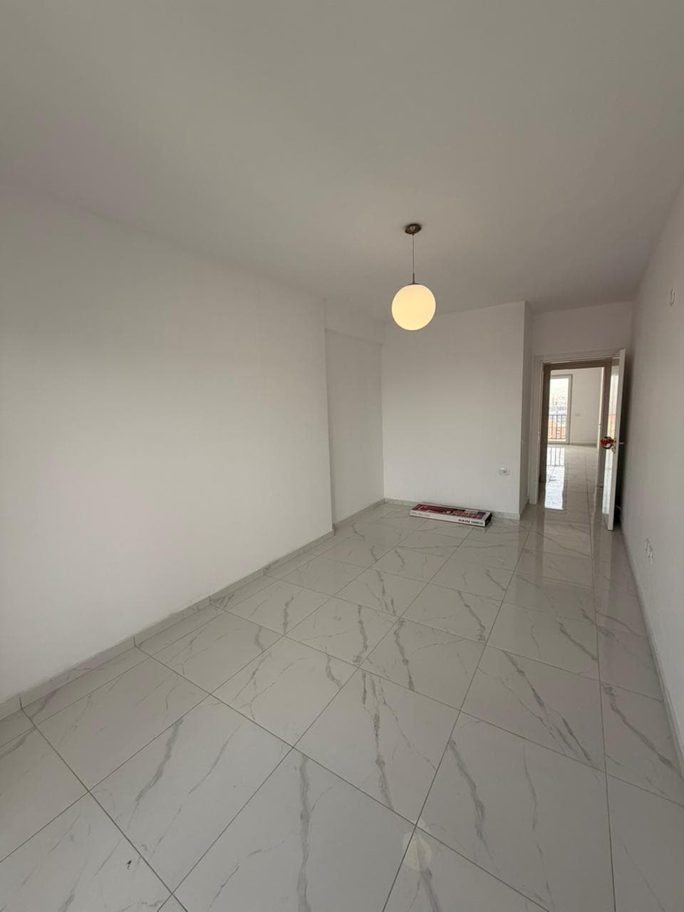 Shitet apartament 2+1 ne Kamez /110.000 euro 4