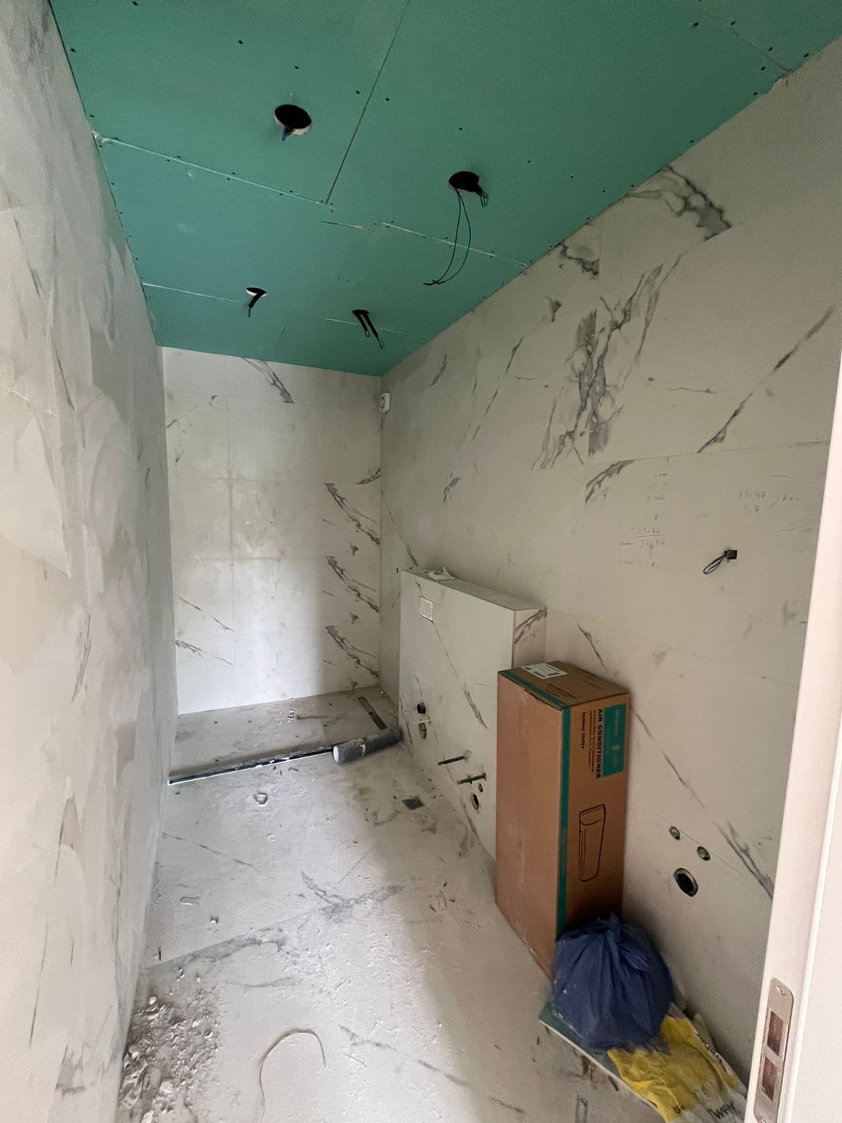 Jepet me qera Apartament 2+1+2 tek Liqeni i Thate 2