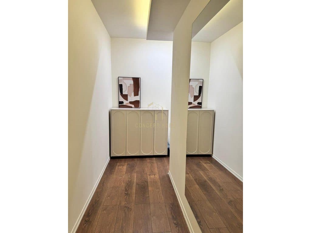 Apartament me qera 2+1+post parkimi ne Xhamllik. 4