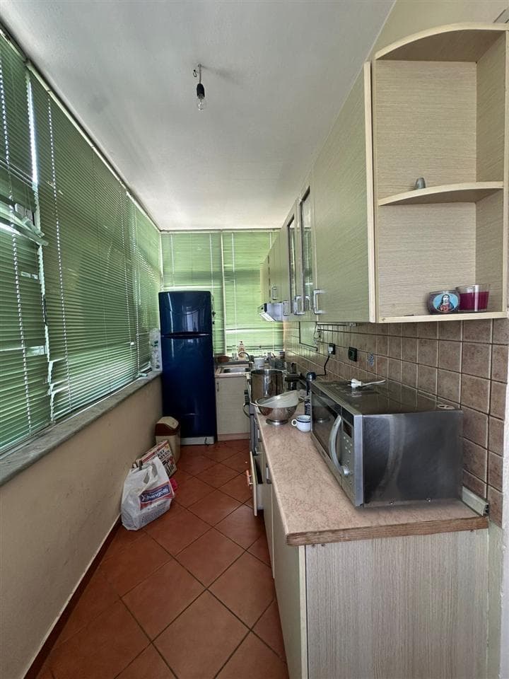 Shitet Apartament 2+1 tek 21 Dhjetori 3