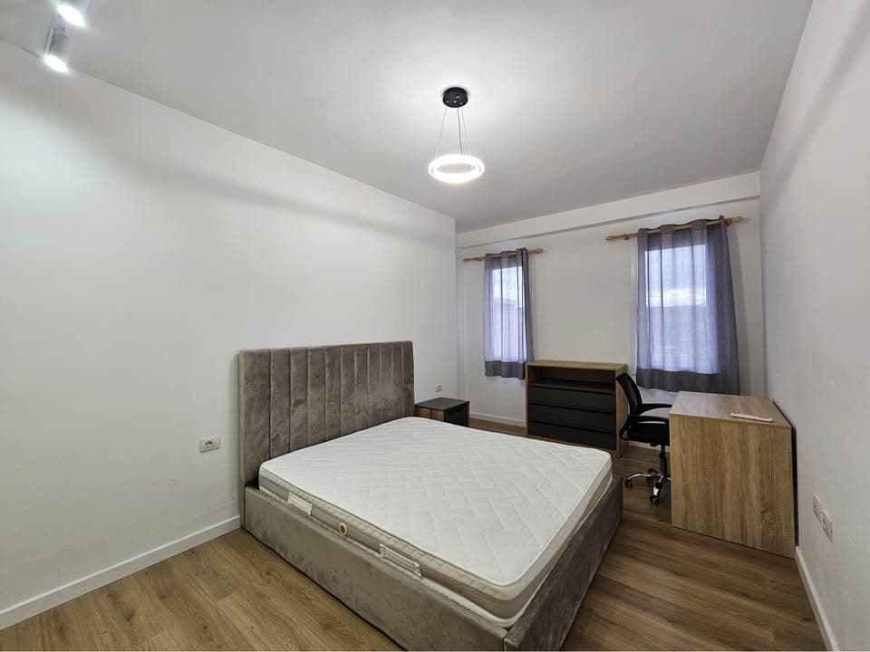 Jepet me qera apartament 3+1 tek Ish Fusha Aviacionit 2