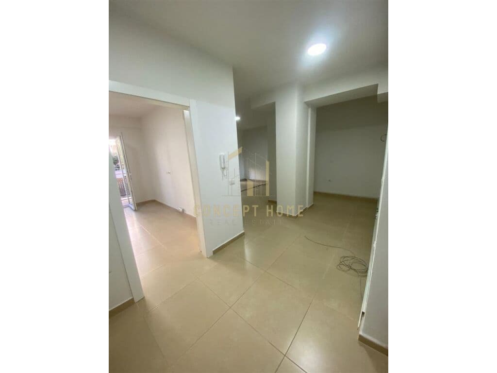 Jepet Zyre me qera 2+1 Rruga e Kosovarve / 1000 Euro