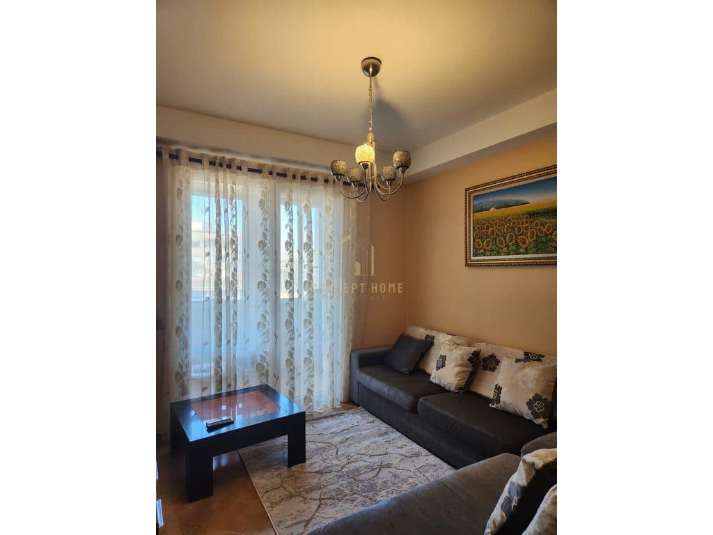 Jepet me qera Apartament 1+1 ne Fresk/Cmimi: 36.000 leke / Muaj 3