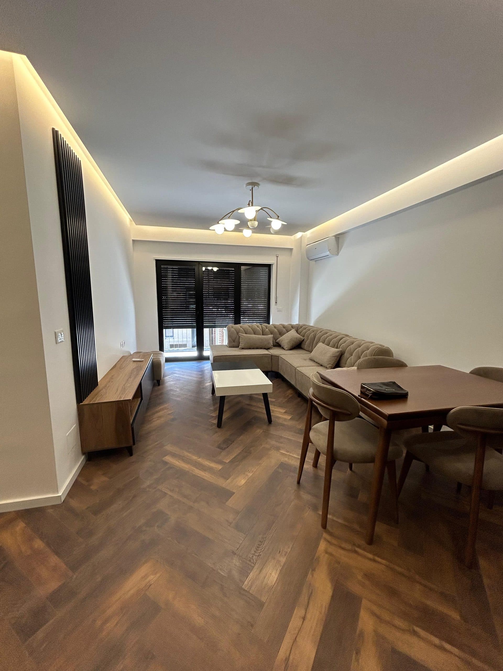 Jepet me qera apartament 2+1+2+Parkim tek Kodra e Diellit 2