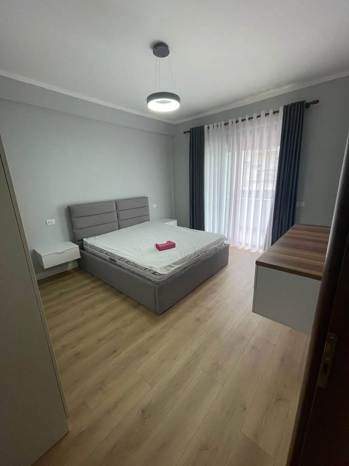 Jepet me qera apartament 1+1 tek Kthesa e Kamzes 4
