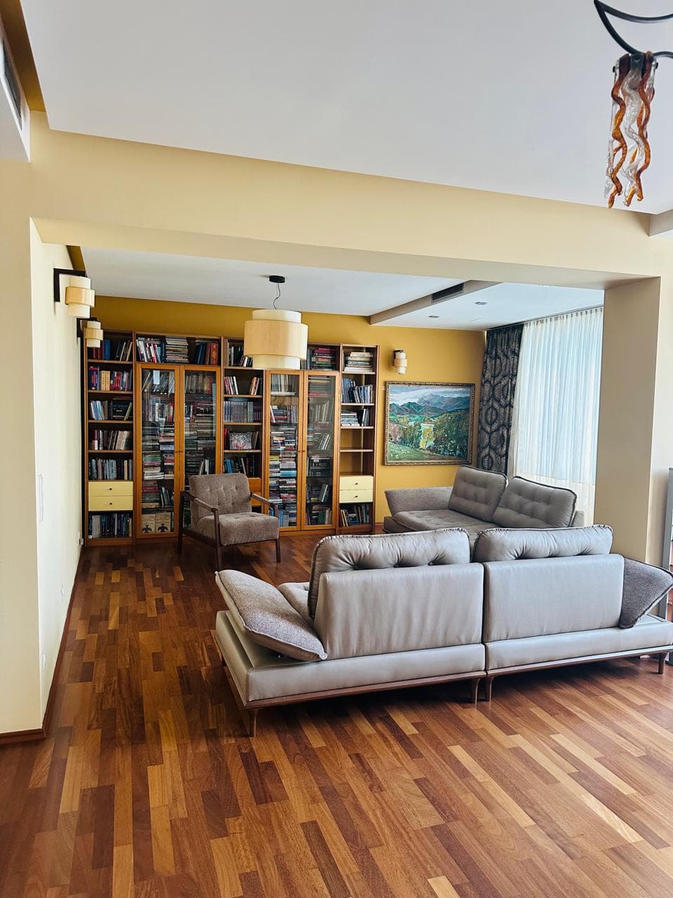 Apartament 2+2 Për Qira në Blloku, Tirana - 1500€ | 160 m² 4