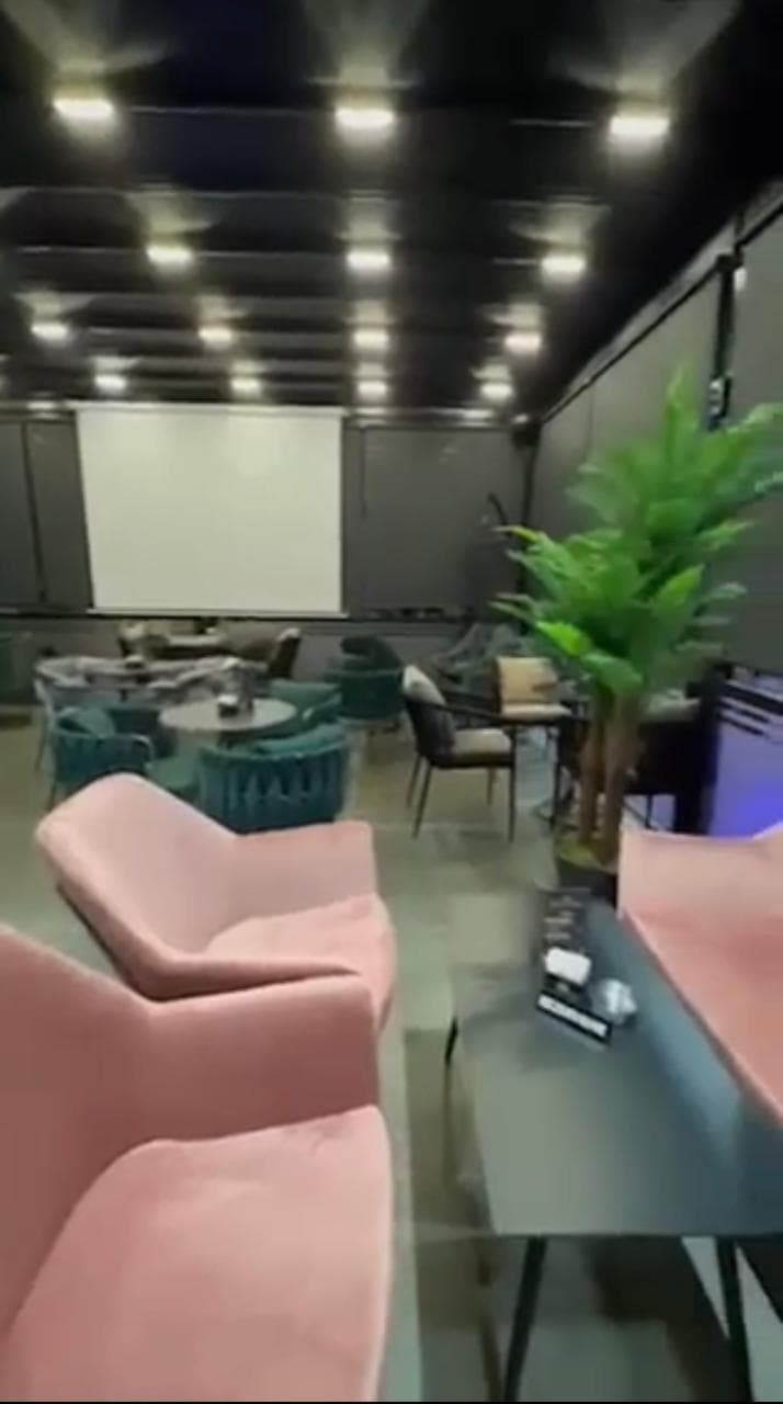 Shitet ambjent biznesi tek Kthesa e Kamzes / 150.000 euro. 2
