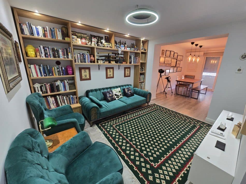 Shitet apartament 2+1 Ne Bllok 2