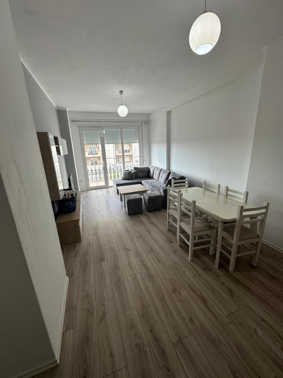 Apartament 2+1+2 Me Qira në Kamëz - 35.000 leke / muaji| 114 m² 2