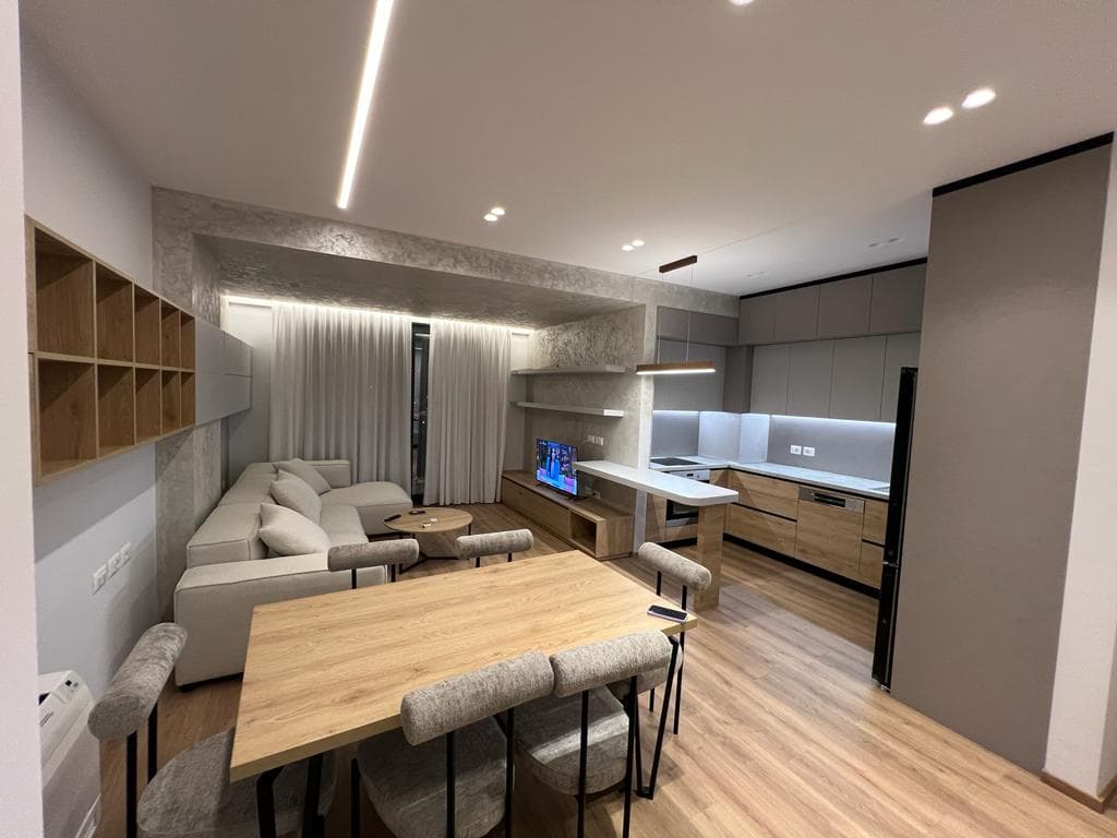 Jepet me qera super Apartament 2+1+2 tek Liqeni Artificial