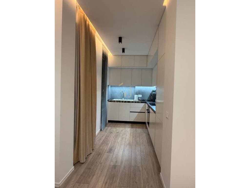 Jepet me Qera Apartament 1+1 tek Bulevardi i Ri 3
