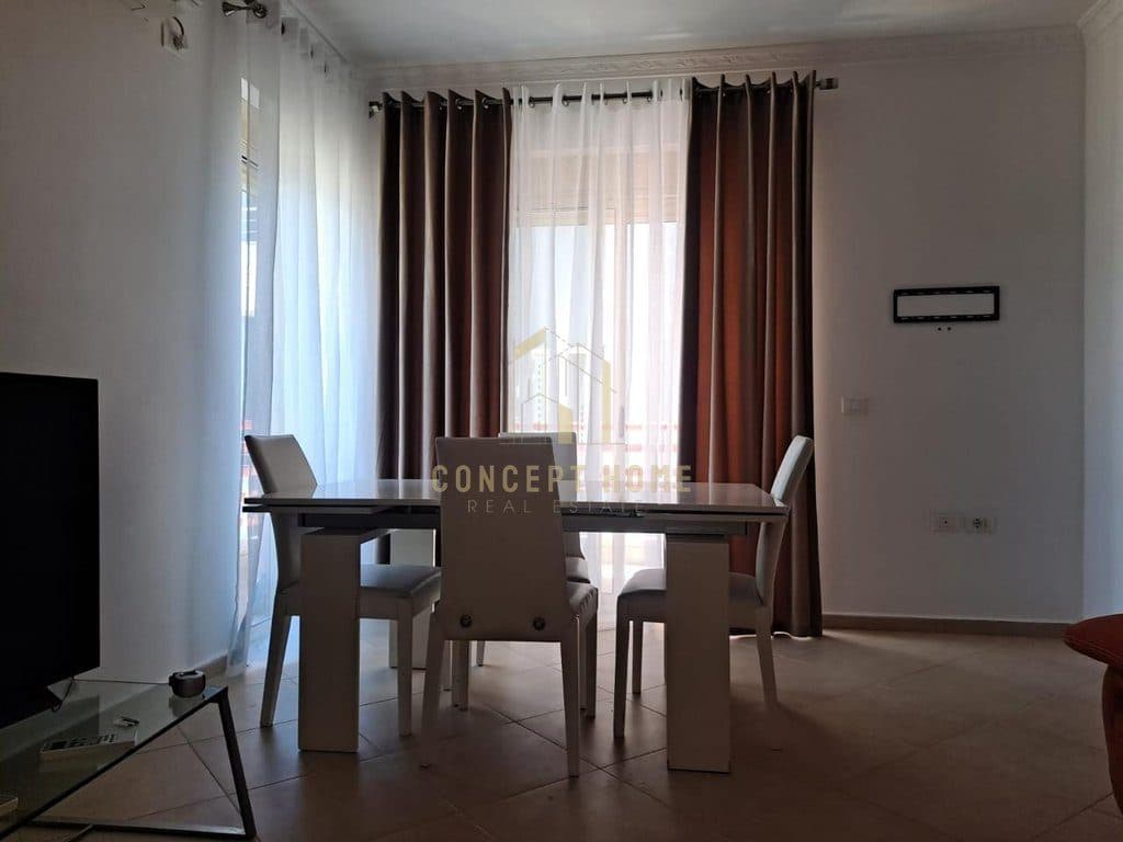 Shitet apartament 2+1 tek Liqeni i Thate. Liqeni Thate/Kopshti 3