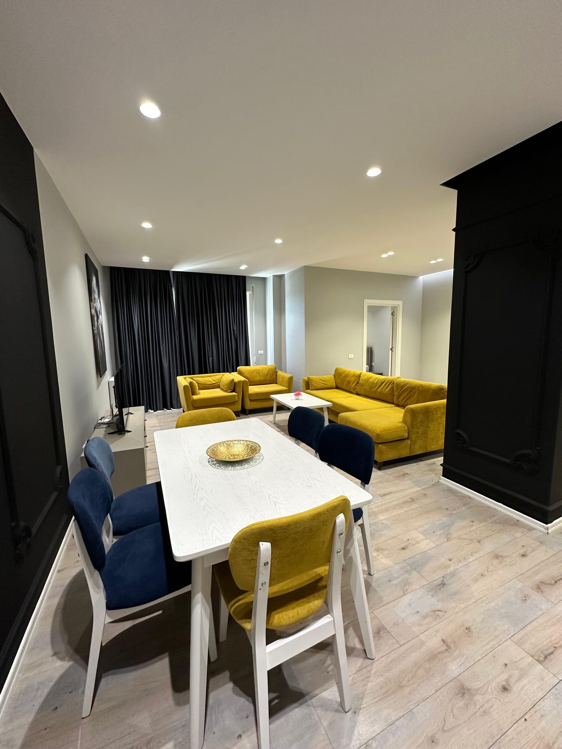 Apartament Modern 2+1+2 Me Qira në Kamez, - 500€ | 130 m²