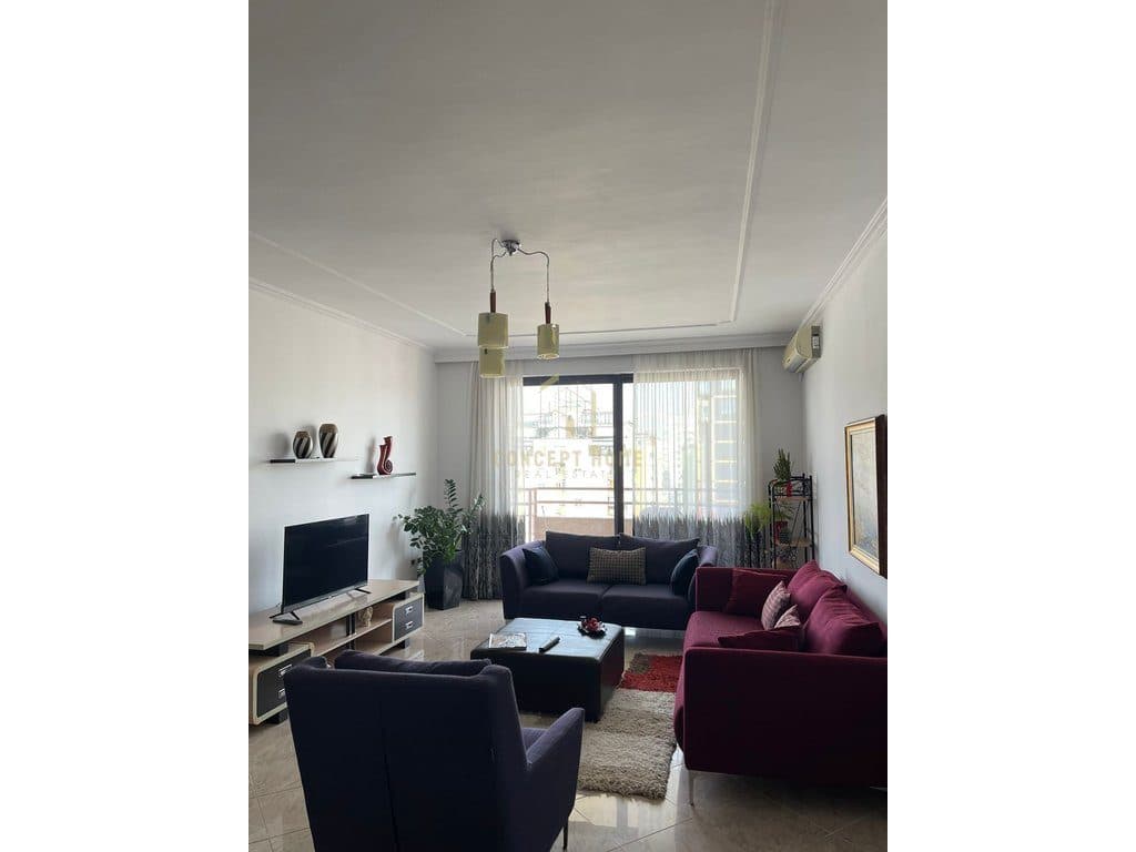 Apartament 2+1+2 për Qira në Blloku, Tiranë - 800€ | 140 m² 2