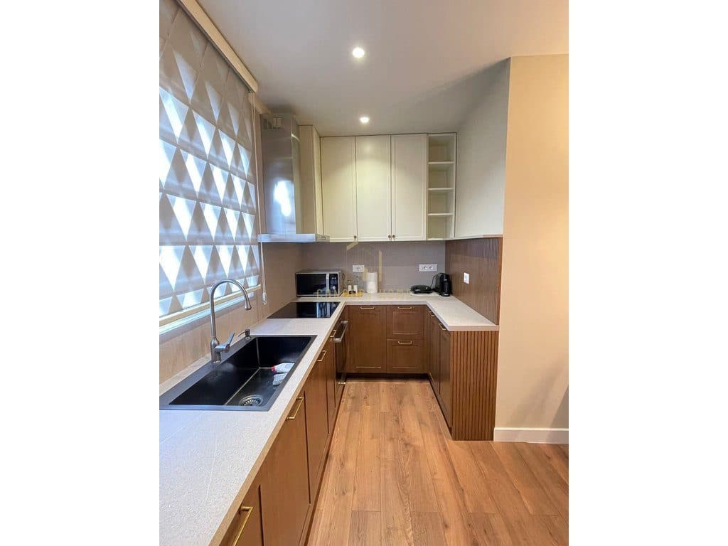 Jepet me qera apartament 2+1 ne 3