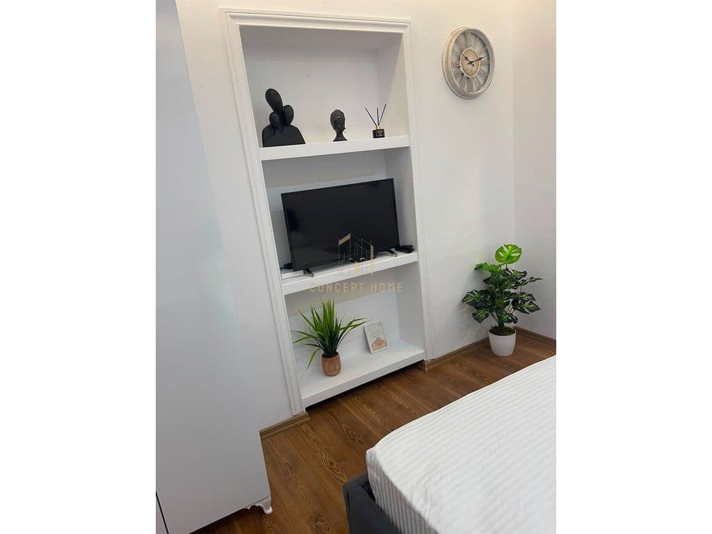 Jepet me qera apartament 1+1 tek