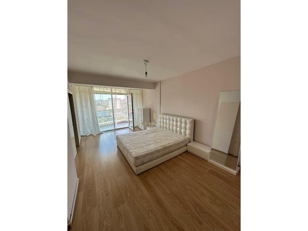 Jepet me qera Apartament 2+1 ne Laprake 3