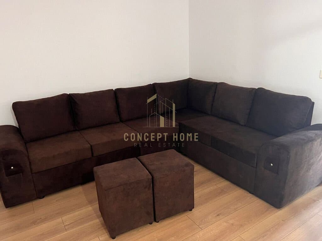 Jepet me qera apartament 1+1+post parkimi tek