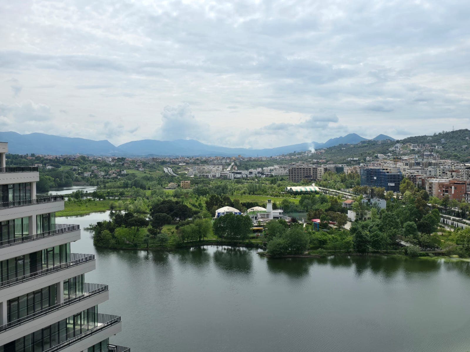 Apartament Për Shitje tek Liqeni Artificial, Lake View - 1,000,000€ | 233.2 m² 2