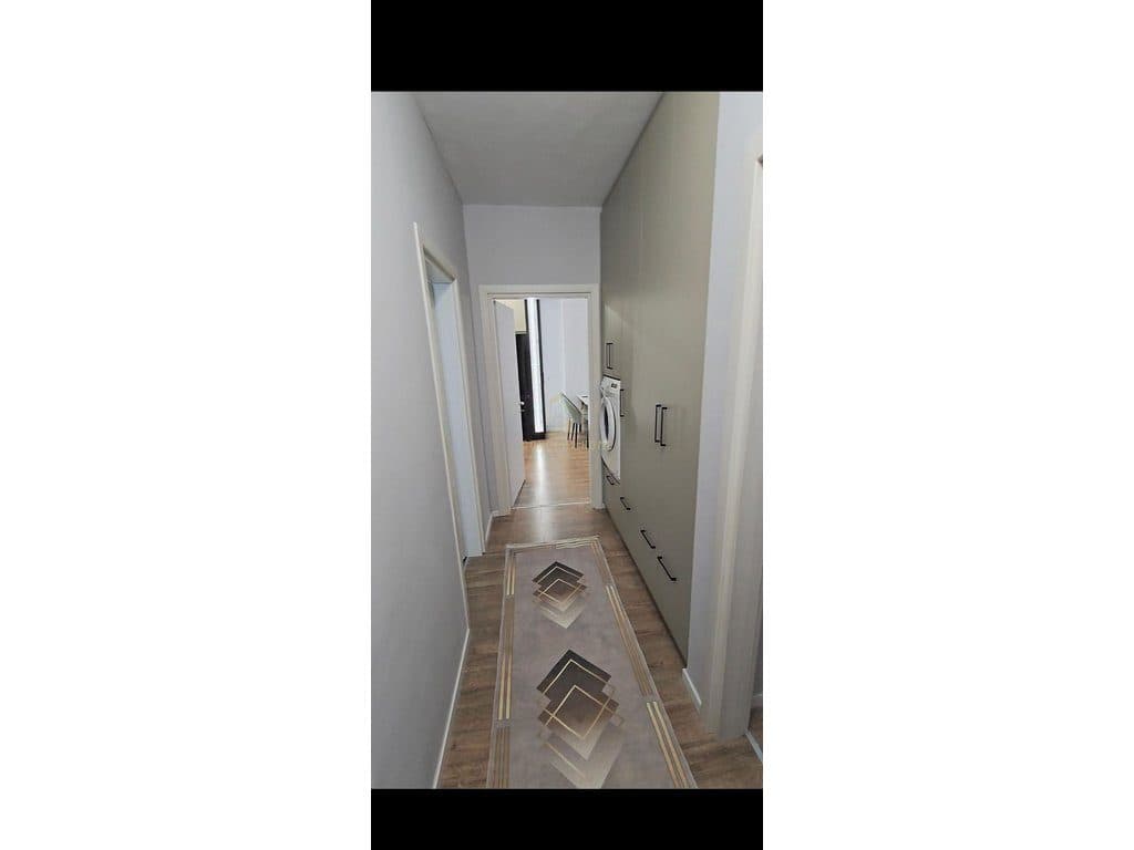 Jepet me qera Apartament 1+1 ne Laprake. 4