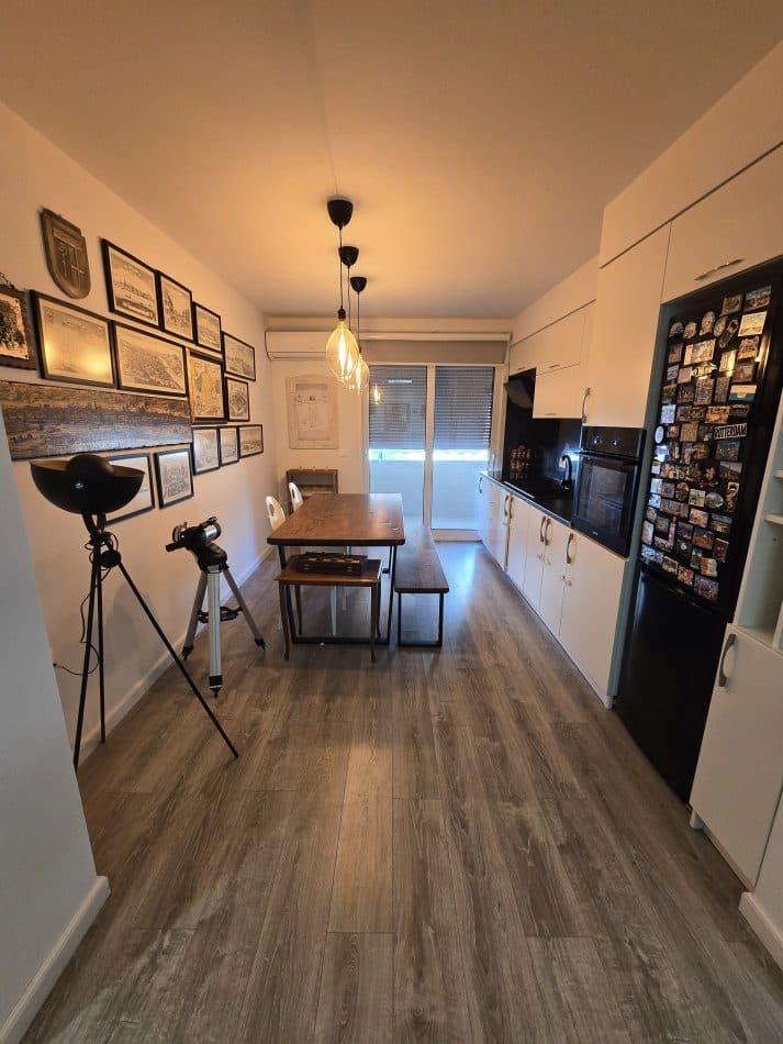 Shitet apartament 2+1 Ne Bllok 3