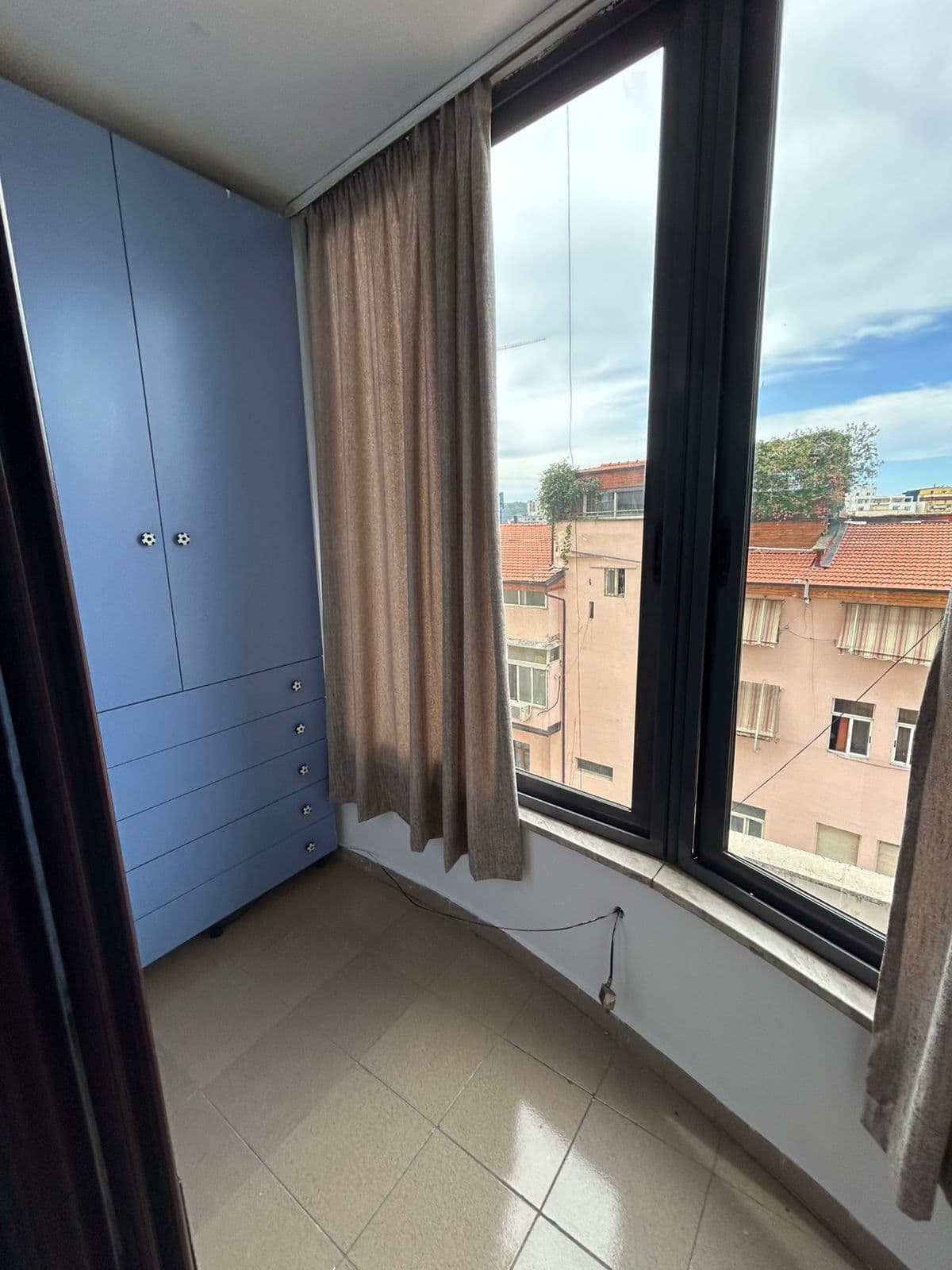 Jepet me qera apartament 2+1 Bulevardi Zogu 1