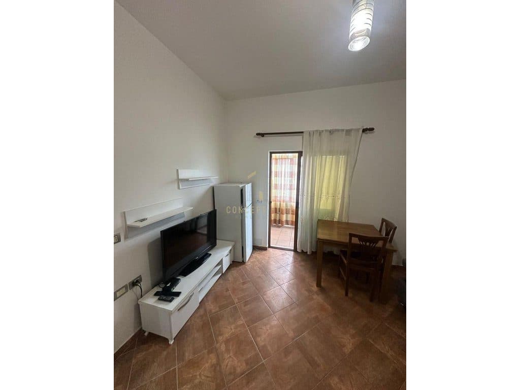 Apartament 1+1 me qera Bulevardi i Ri 2