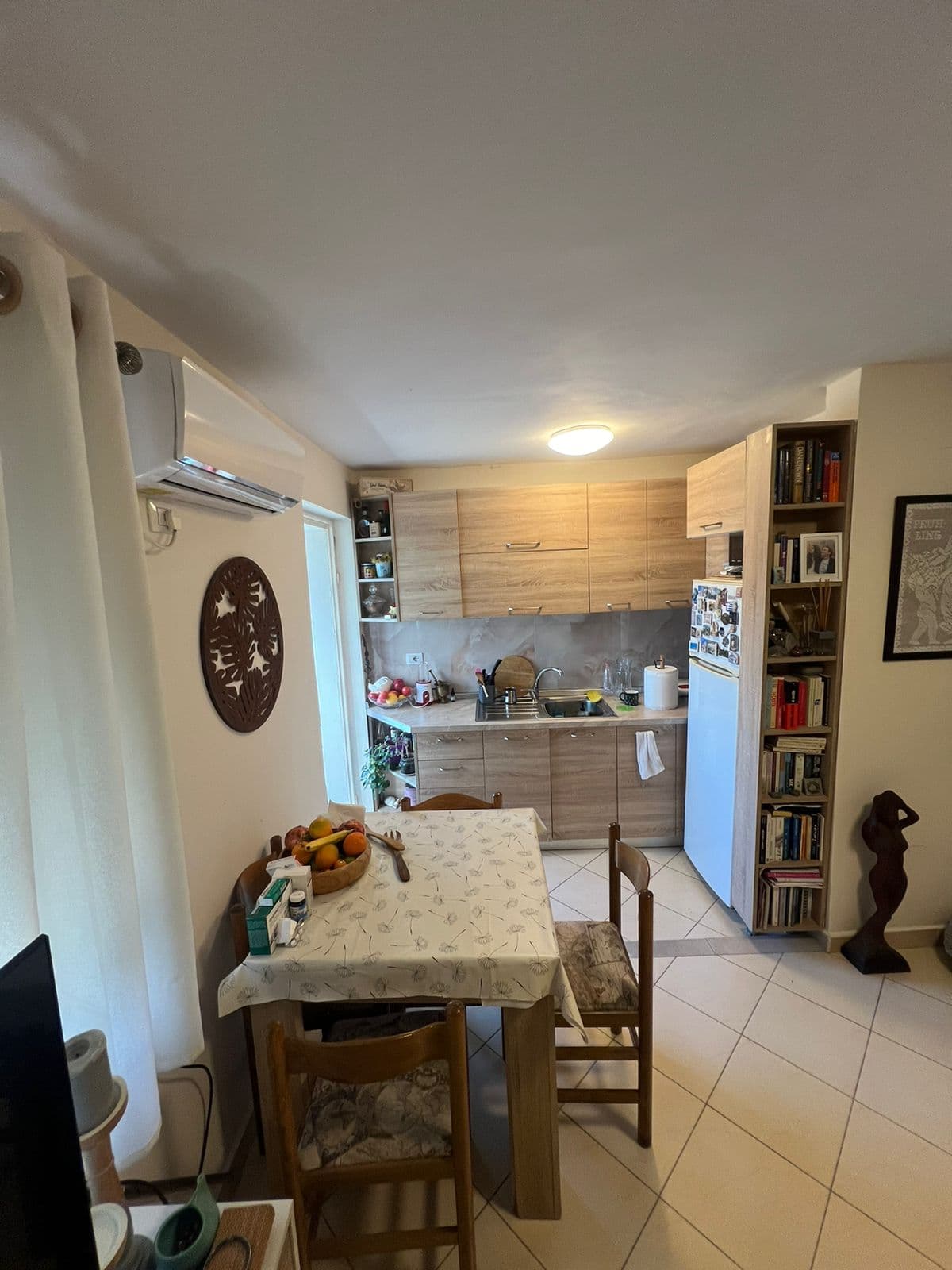 Shitet apartament 1+1 ne Vasil Shanto perball Oshe-se / 93.000 euro 3