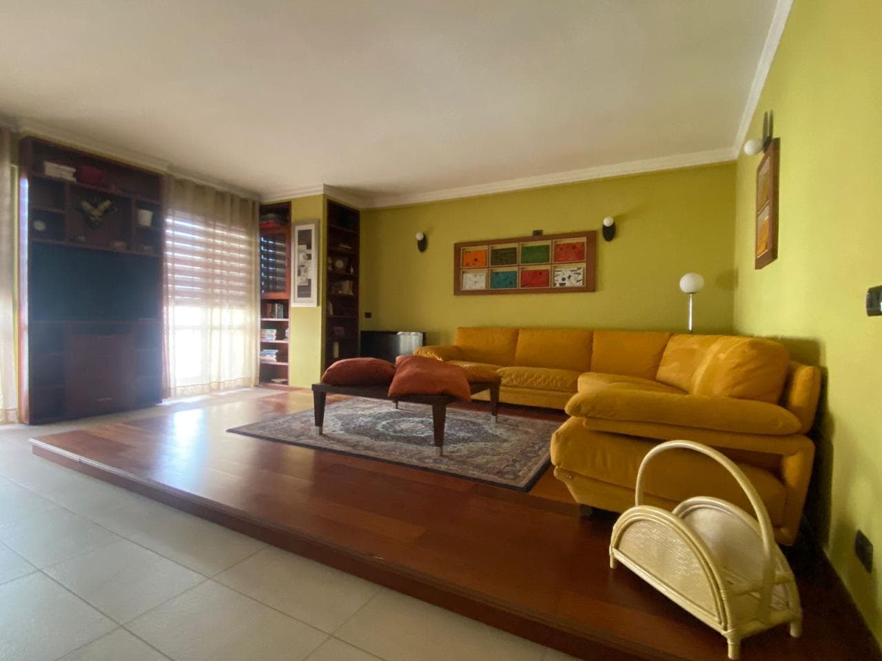 Apartament 2+1+2 për Qira tek Pazari i Ri, Tiranë - 850€ | 120 m² 2