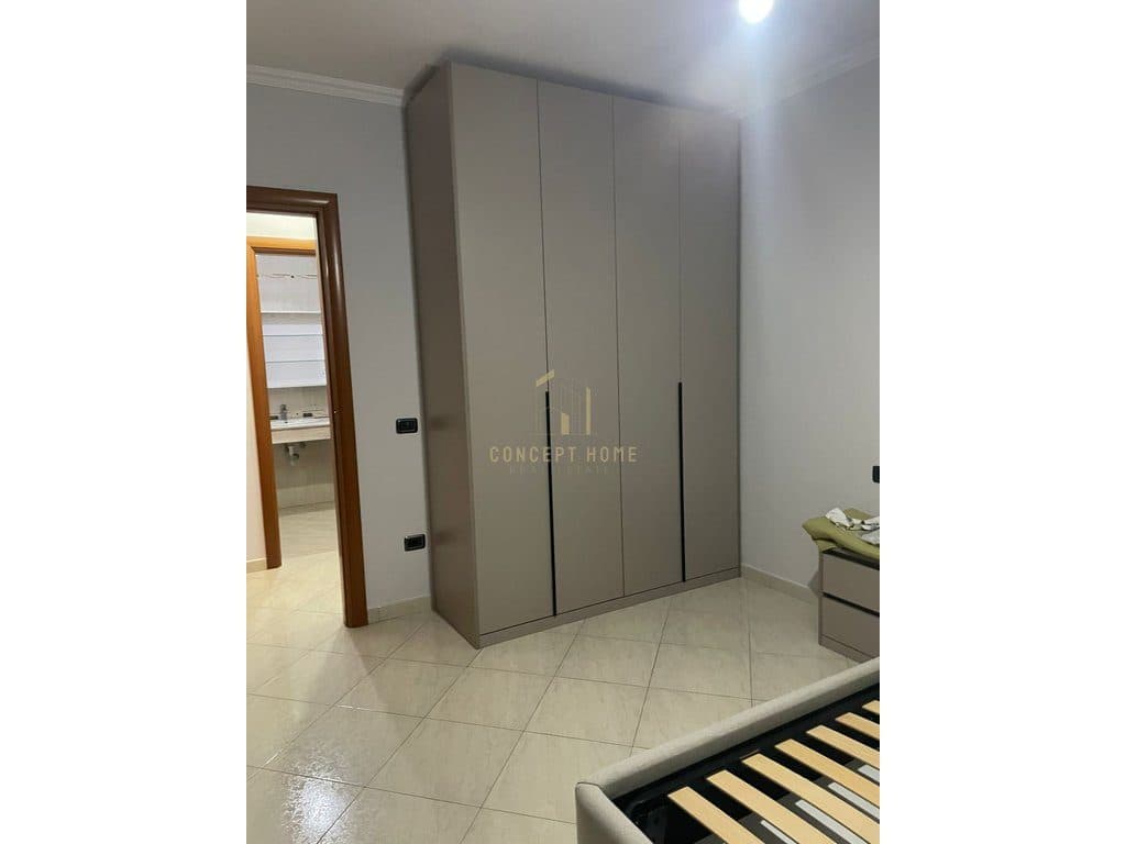 Apartament 2+1+2 Me Qira në Qendër, tek 9 Kateshet - 800€ | kati 7 2
