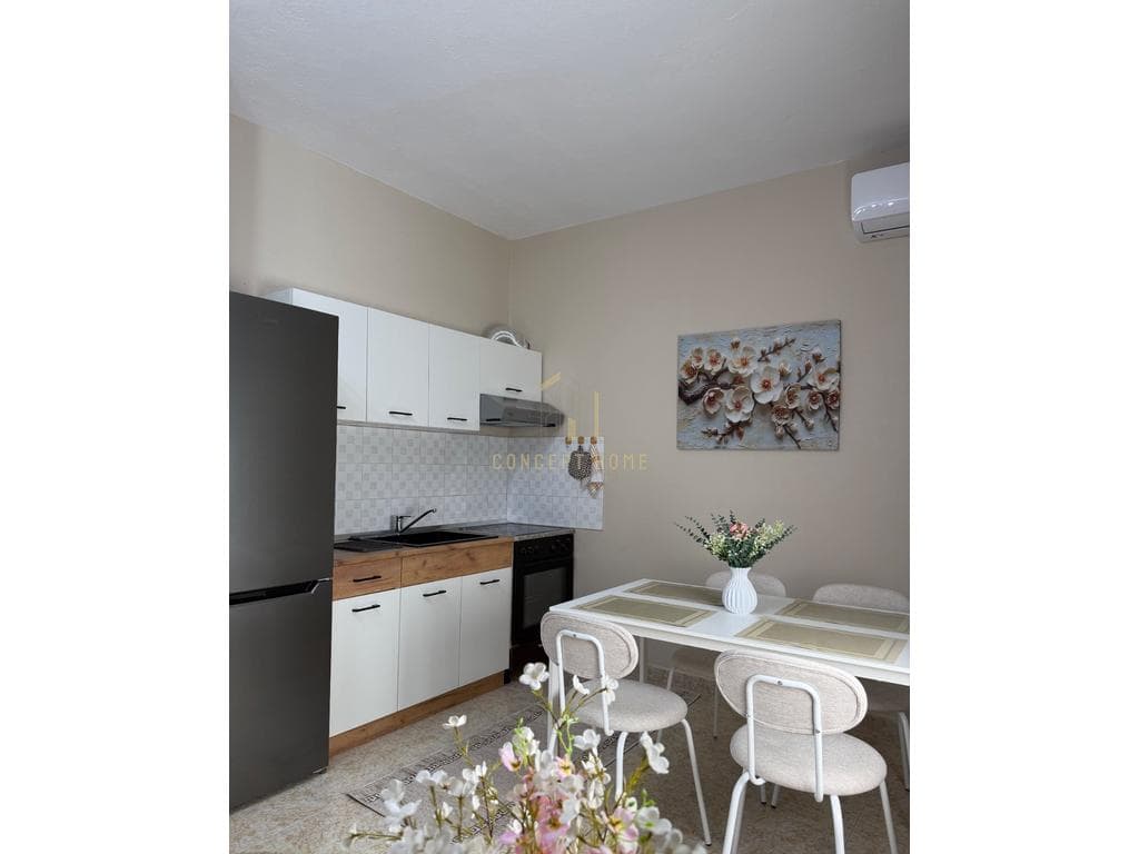Jepet me qera apartament 1+1 tek rruga Elbasanit 4