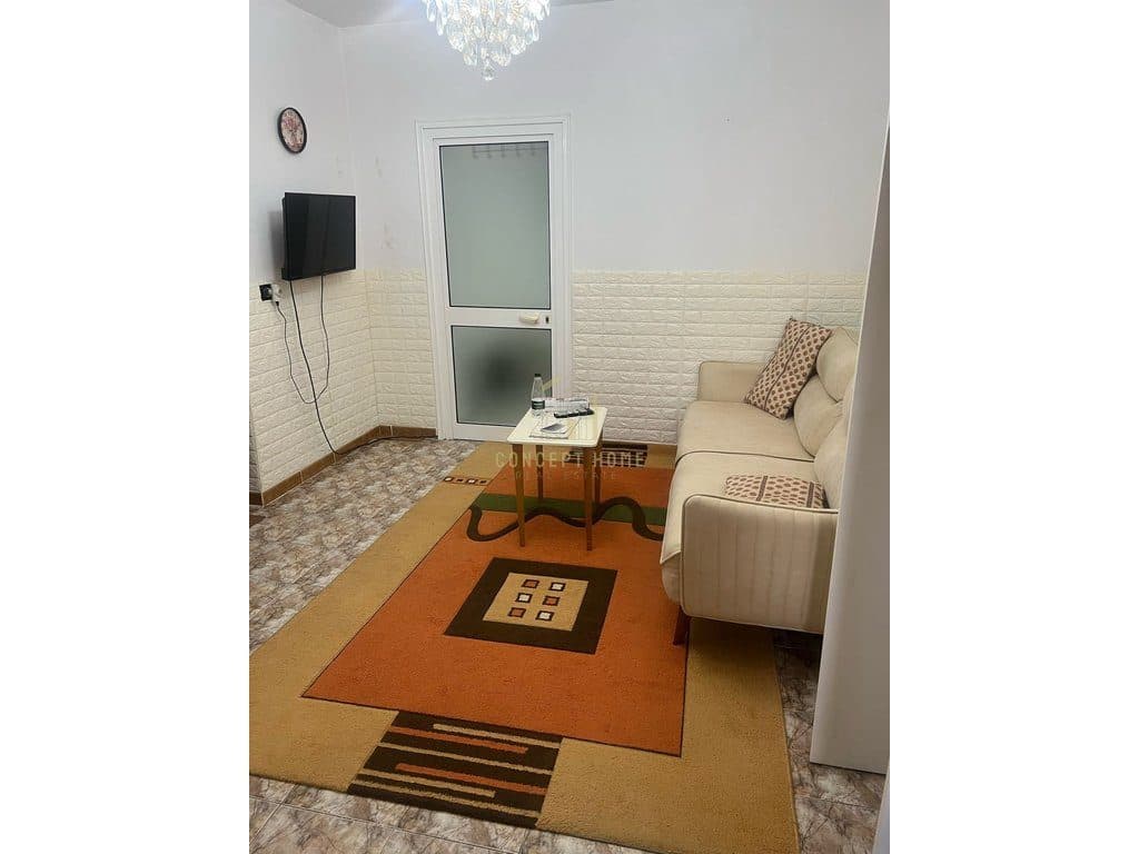 Jepet apartament me qera 1+1 tek Rruga Fortuzi
