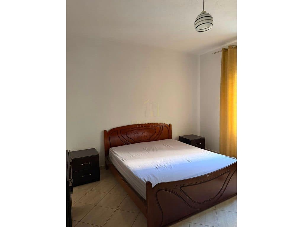 Jepet me qera apartament 2+1 ne 4
