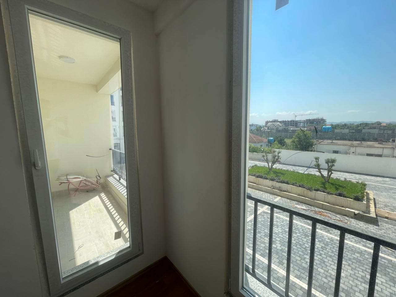 Shitet apartament 2+1 ne Kamez, Venatino 2 Residence/101.650€ 3