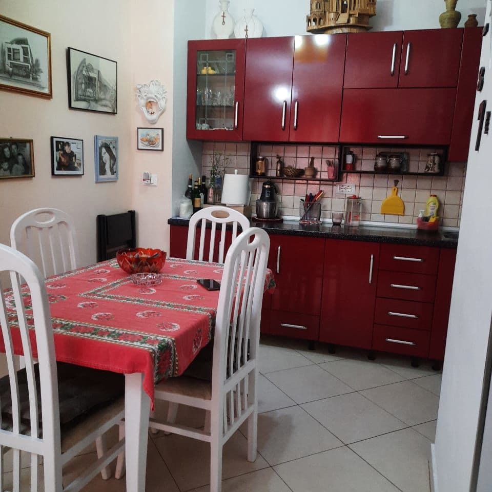 Shitet Apartament 2+1 ne Zog te zi 2