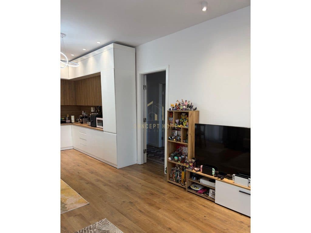 Jepet me qera apartament 2+1+2 ne 5 Maj. 2